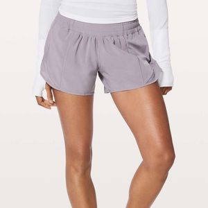 Lululemon Hotty Hot Short II - 4 Long